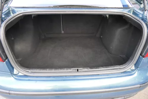 Seat Toledo 1M Verkleidung Teppich Kofferraum schwarz dunkel (165468)