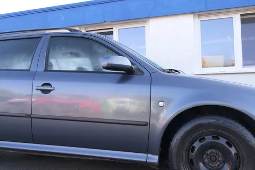 Skoda Octavia 1U Kombi  +Limo Tür vorne rechts Beifahrertür grau LF7V 9901 U9