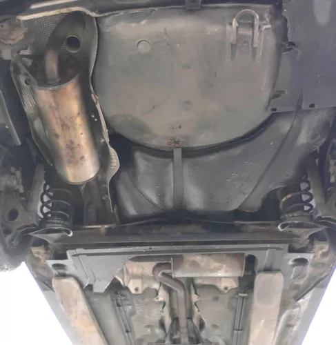 VW Passat 3B 3BG Auspuff Endschalldämpfer + Mittelschalldämpf hinten 1,8 55 ADR  (165519)
