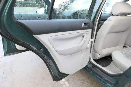 1x VW Golf 4 1J Limousine Türverkleidung Verkleidung Tür hinten links grau (165611)