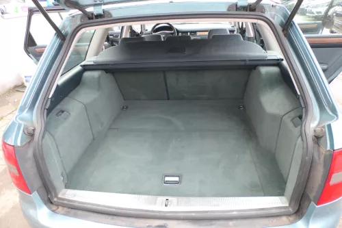 Audi A6 4B Kombi Verkleidung Teppich Kofferraum Kofferraumteppich grün lagos (165689)