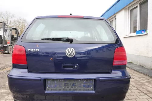 Polo 6N2 Heckklappe Klappe hinten Kofferraumklappe blau LB5N Scheibe (165749)