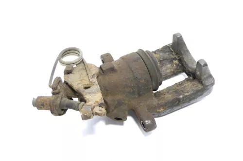 Audi A8 4D Quattro Allrad Bremssattel Sattel rechts hinten  (165819)