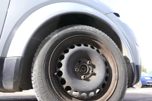 Audi A2 8Z Kotflügel vorne rechts blau LY7R (165833)