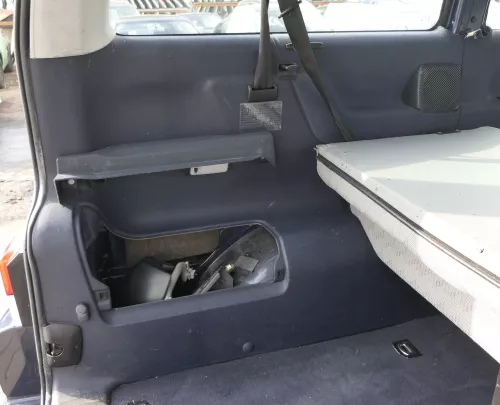 VW T4 Verkleidung Abdeckung Seite hinten links Multivan blau lagune (165900)
