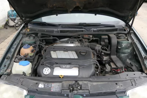 VW Golf 4 Schwungrad Zweimassenschwungrad 2,3 AGZ 110kw V5 071105264D LUK