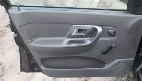 4x Polo Kombi ab Bj.2000 Türverkleidung Verkleidung Tür vorne links hinten Facel (166312)