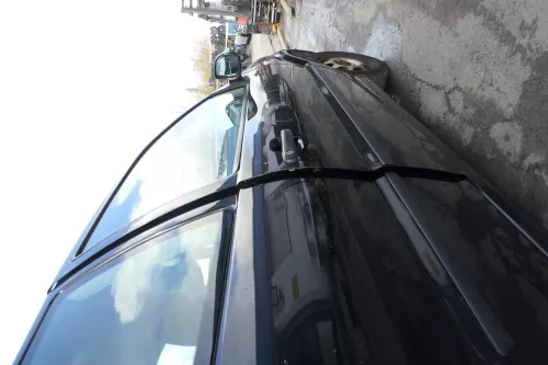 VW Polo 6N 6N2 Tür vorne rechts Beifahrertür 2/3-Türer schwarz LC9Z (166332)