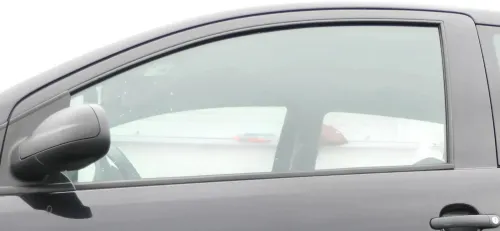 VW Fox 5Z vorne links Fenster Scheibe in Tür Fensterscheibe 5Z3845021B