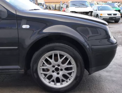VW Golf 4 1J Kotflügel vorne rechts schwarz LC9Z blackmagic black (166431)