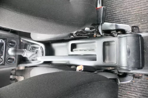 VW Golf 4 Bora Mitteltunnel Aschenbecher hinten Verkleidung schwarz (166440)