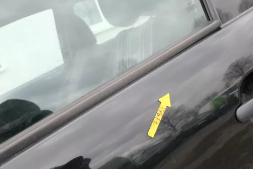 VW Fox 5Z Tür vorne links Fahrertür schwarz L041 - ohne Anbauteile (166449)