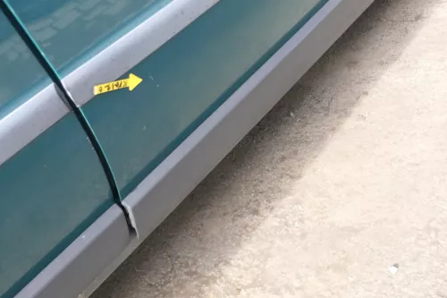 VW Passat 3B 3BG Kombi + Limo Tür vorne rechts Beifahrertür grün LB6G (166568)