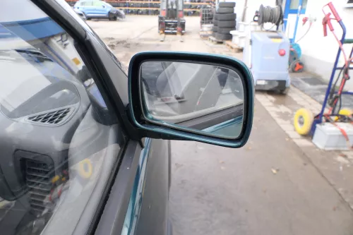 VW Polo 6N manueller manuell Spiegel Außenspiegel rechts mit Glas grün LC6P (166618)