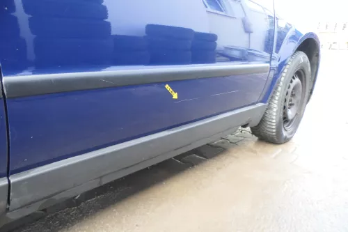 VW Passat 3B 3BG Kombi + Limo Tür vorne rechts Beifahrertür blau LA5E (166642)