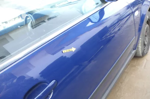 VW Passat 3B 3BG Kombi + Limo Tür vorne rechts Beifahrertür blau LA5E (166642)