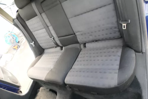 VW Passat 3B 3BG Kombi Variant Sitz Rückbank Rücksitzbank 3 Punkt Gurt Sport (166655)