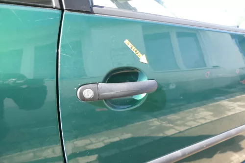 VW Lupo Seat Arosa Tür vorne rechts Beifahrertür grün LA6N (mechanischerFenst (166670)