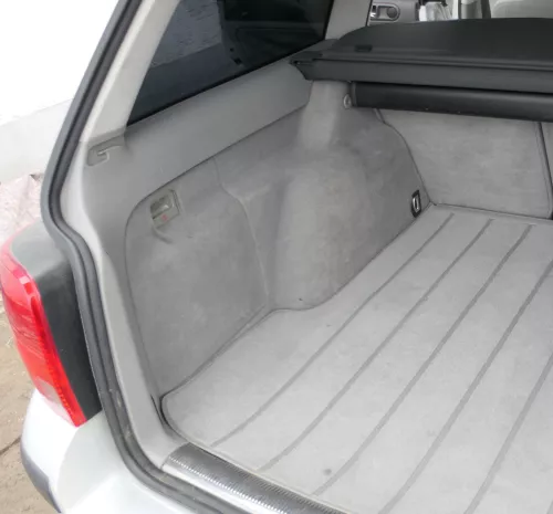 VW Passat 3BG 3B Abdeckung Verkleidung Kofferraum hinten links grau (166913)