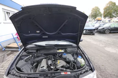 VW Passat 3BG Audi A4 8E Seat Exeo 1,6 ALZ Benzin Motor 102 PS 75kw - 184.500km (166921)