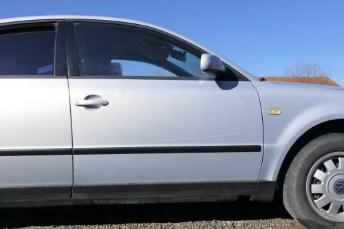 VW Passat 3B 3BG Kombi + Limo Tür vorne rechts Beifahrertür grau silber LB7Z