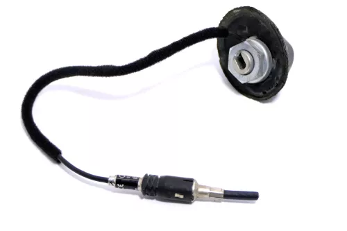 Audi A3 8L A4 B5 Antenne Antennenstab Antennensockel Sockel 8L0035501G (167080)