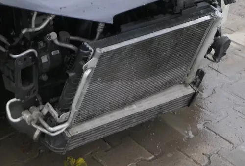 Polo 6R Ibiza Ladeluftkühler Ladeluft Kühler TDI 1,9 TDI 1,6 CAY CFWA CAYA BLS C