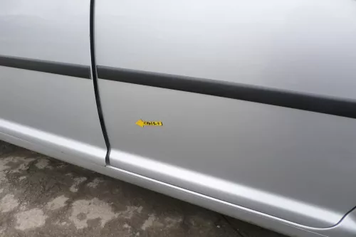 VW Golf 4 Limousine Tür hinten links silber LA7W (KEINkombi) (167447)