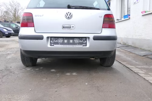 VW Golf 4 Limousine Stoßstange hinten Heckstoßstange Stoßfänger grau LA7W (167448)