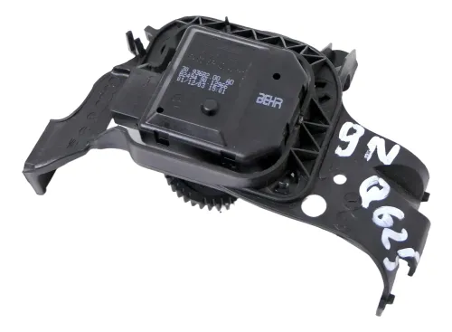 VW Fox Polo 9N Stellmotor Umluftbetriebsmöglichkeit 6Q1819453C Umluft Motor