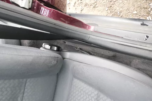 Audi A4 B5 Türdichtung Dichtung Tür vorne links Fahrertür innen auch rechts Beif (167523)