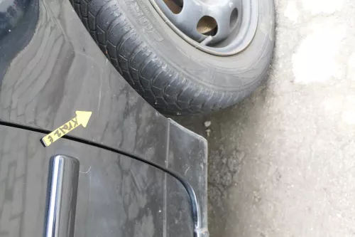 VW Lupo Kotflügel vorne rechts schwarz L041 (167567)