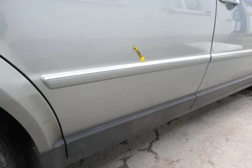 VW Passat 3B 3BG 3B6 Kombi Avant Tür hinten rechts mit Scheibe grau LA7S (167598)