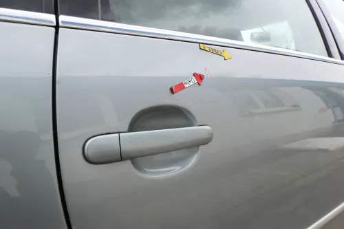 VW Passat 3B 3BG 3B6 Kombi Avant Tür hinten rechts mit Scheibe grau LA7S (167598)