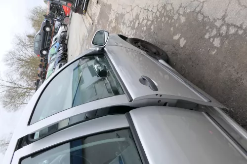Skoda Fabia 6Y Kombi Limousine Tür vorne rechts Beifahrertür grau silber LF7T (167706)