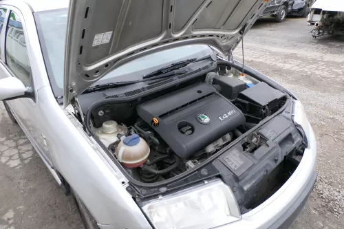 Skoda Fabia 6Y Krümmer Ansaugkrümmer Ansaugbrück Saugstutzen ARV AQV AUE AZF (167733)