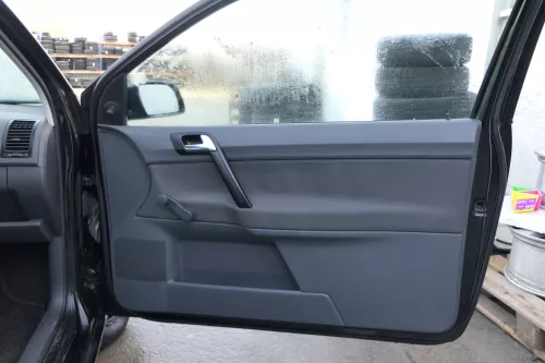 1x VW Polo 9N Türverkleidung Verkleidung Tür vorne rechts 2/3-Türer Beifahrertür
