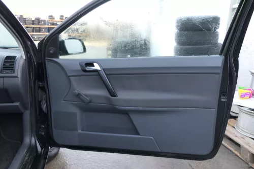 1x VW Polo 9N Türverkleidung Verkleidung Tür vorne rechts 2/3-Türer Beifahrertür (167748)