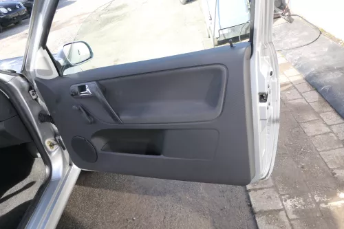 1x VW Polo 6N2 Türverkleidung Verkleidung Tür vorne rechts 2/3-Türer off-black  (167876)