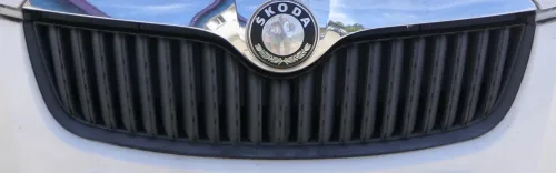 Skdoa Fabia 5J Roomster Kühlergrill Grill 5J0853668 original schwarz