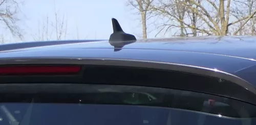 Audi Q7 4L Antenne Antennenstab Antennensockel Sockel 4L0035503F schwarz (167972)