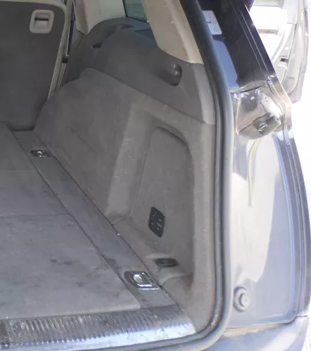 Audi Q7 4L Abdeckung Verkleidung Kofferraum hinten rechts Seite grau achatgrau (168111)