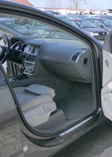 Audi Q7 4L Türdichtung Dichtung Tür vorne rechts Beifahrertür innen 4L0831721A