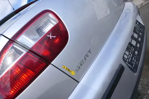 Seat Leon 1M Heckklappe Klappe hinten Kofferraumklappe grau silber LS7N Spoiler (168289)