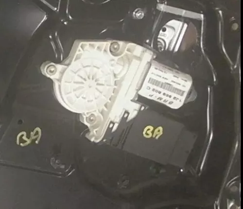 VW New Beetle Motor Fensterheber Fensterhebermotor 1J2959802C vorne links