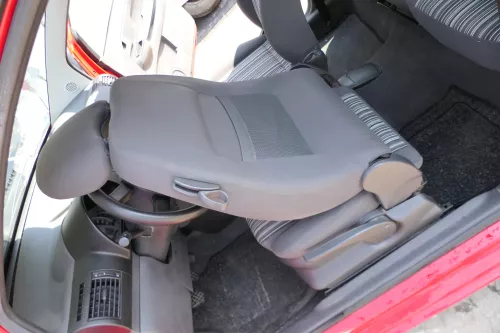 VW Fox Sitz Fahrersitz vorne links OHNEAirbag höhenverstellbar  v (168525)