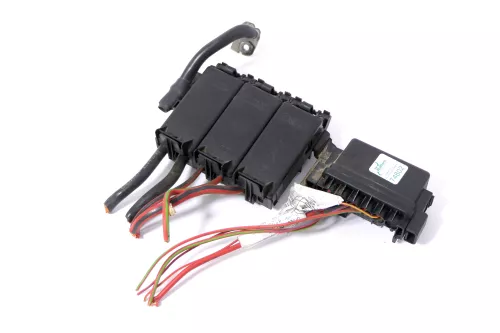 VW Fox 5Z Kasten Abdeckung Batterie Sicherungsträger Sicherung Sicherungskasten (168532)