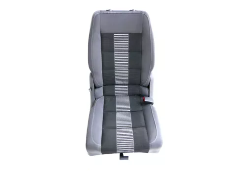 Touran Sitz hinten rechts (hinterm Beifahrersitz) Rücksitz hinten Isofix United