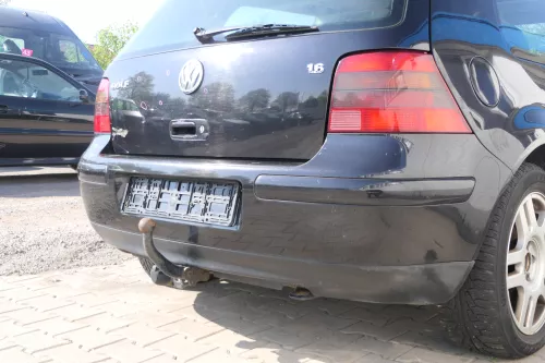 VW Golf 4 Limousine Stoßstange hinten Heckstoßstange Stoßfänger schwarz LC9Z (168819)