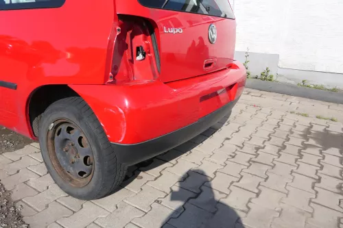 VW Lupo Stoßstange hinten Heckstoßstange Stoßfänger rot LP3G (168878)